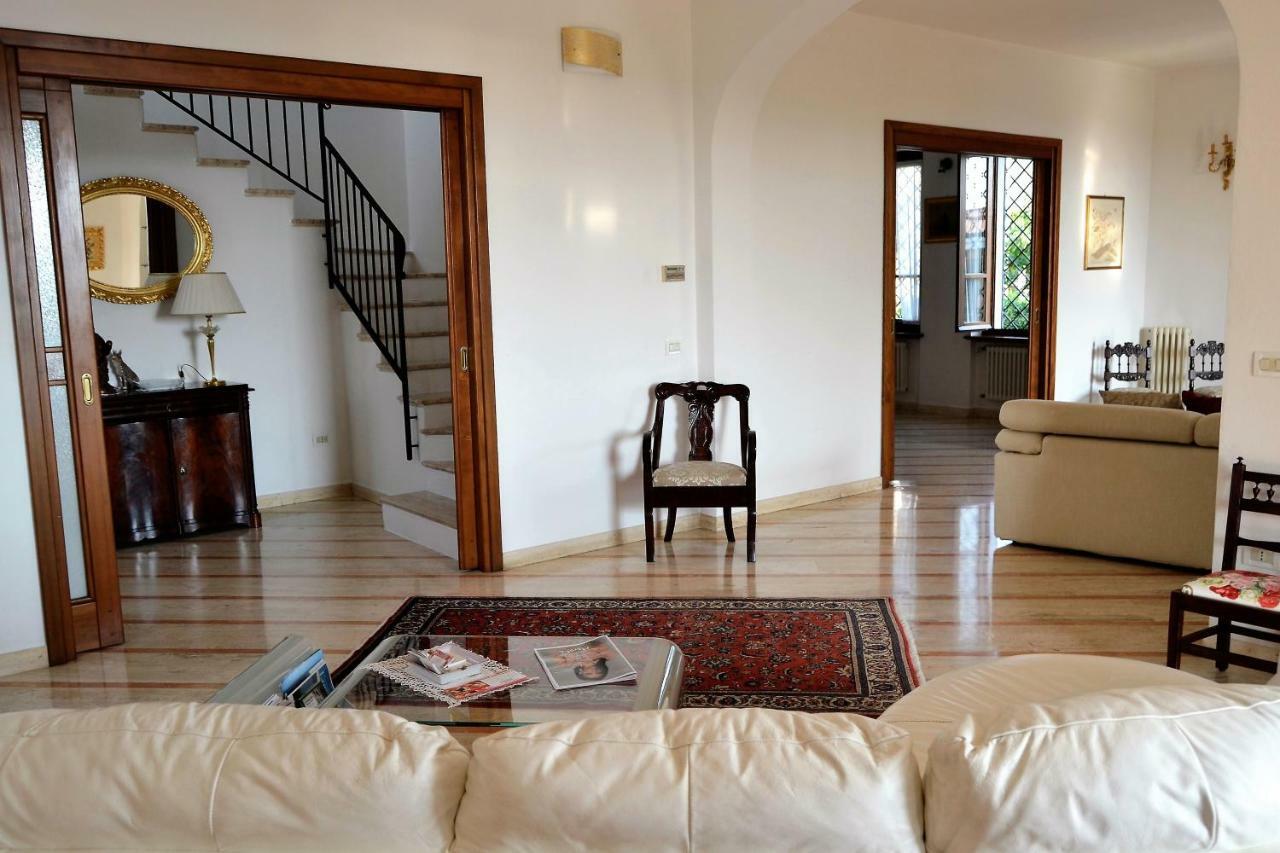 Villa Beatrice 로나토 외부 사진